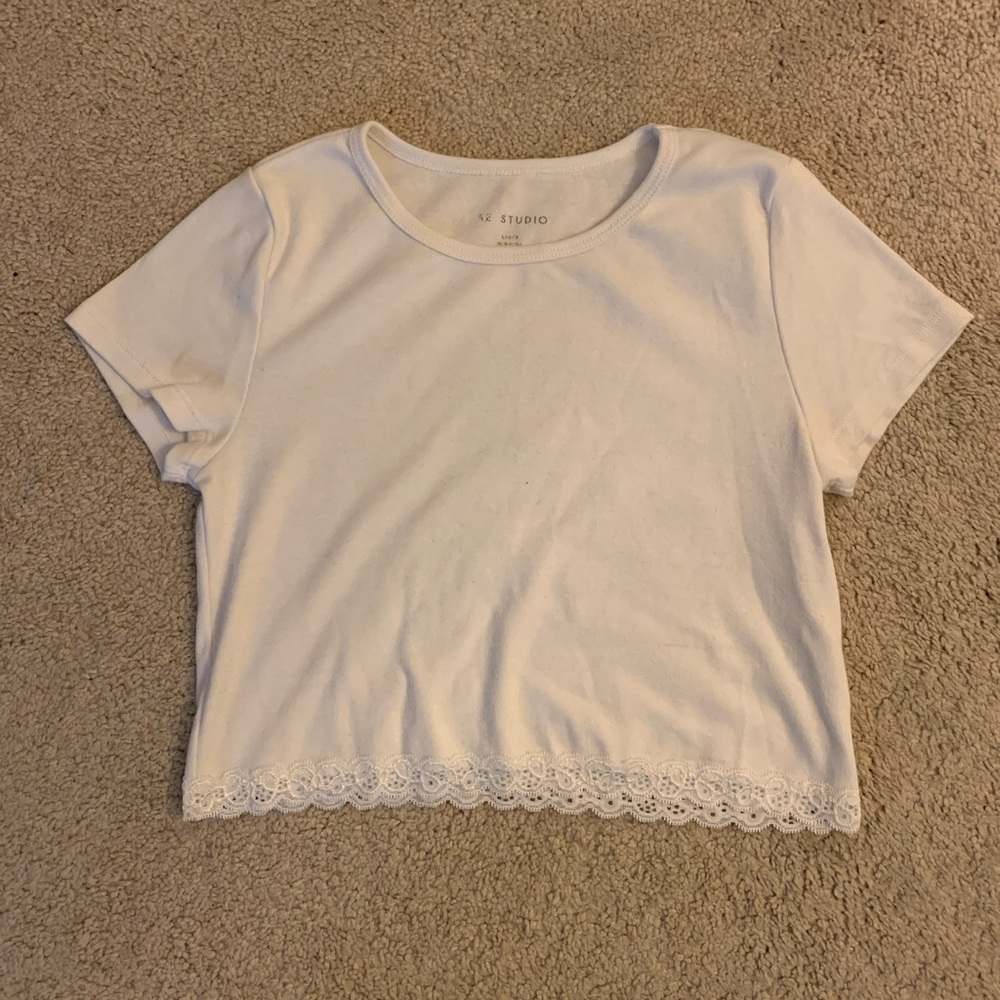 American Eagle Studio Cropped Shirt